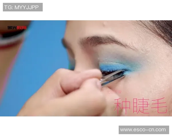 足球明星妆容大揭秘教你轻松打造赛场风采的化妆技巧