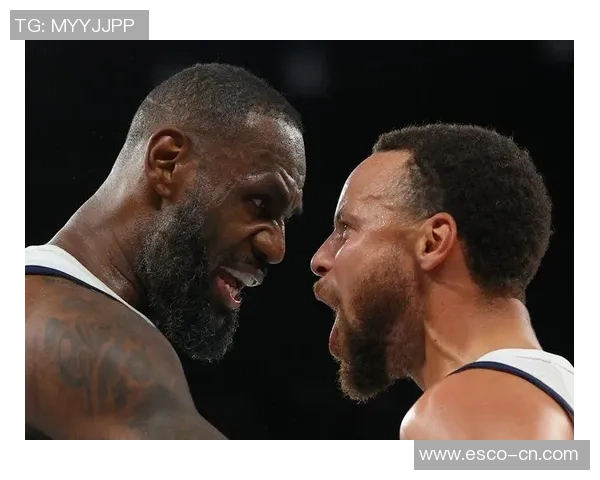 詹姆斯与足球明星的偶遇故事揭示了体育界的跨界友谊与合作 詹姆斯与足球明星的偶遇故事揭示了体育界的跨界友谊与合作